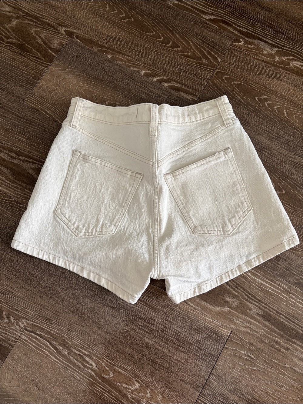 Abercrombie & Fitch Off-White Denim Shorts - Picture 2 of 3